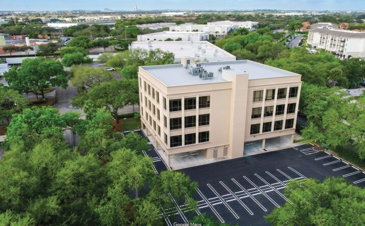 Pictures of Office property located at 14125 NW 80th Ave, Miami Lakes, FL 33016 for sales - image #1