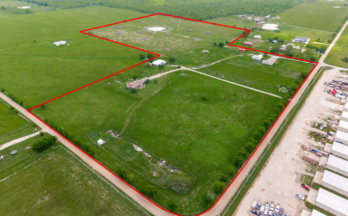 Pictures of Industrial, Land, Mixed Use, Mobile Home Park, Self Storage property located at 9562 Co Rd 147, Kaufman, TX 75142 for sales - image #1