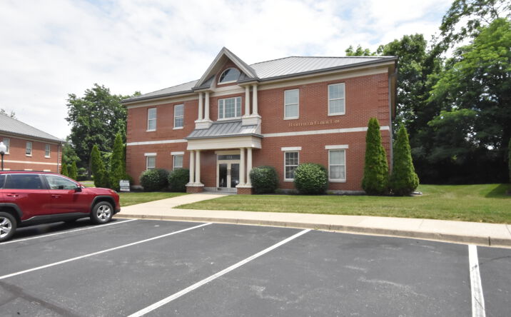 Pictures of Office, Mixed Use property located at 914 Lily Creek Road, Louisville, KY 40243 for sales - image #1