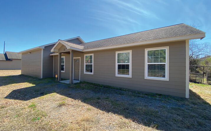 Pictures of Office property located at 717A Dunson Glen Dr, Houston, TX 77090 for sales - image #1