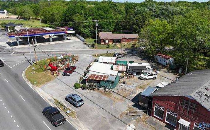 Pictures of Retail property located at 8253 AL HWY 69, Arab, AL 35016 for sales - image #1