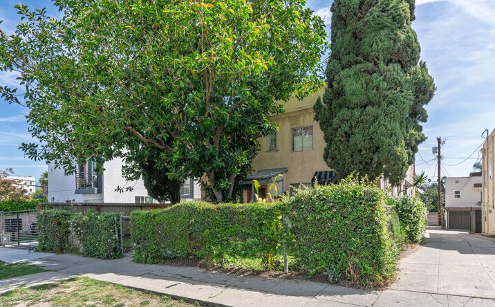 Pictures of Multifamily property located at 328 Alexandria Ave, Los Angeles, CA 90004 for sales - image #1