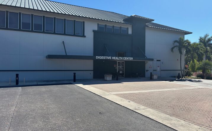 Pictures of Office property located at 2089 Hawthorne Street, Sarasota, FL 34239 for sales - image #1