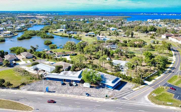 Pictures of Office property located at 2009 S MCCALL RD, ENGLEWOOD, FL 34223-4501 for sales - image #1