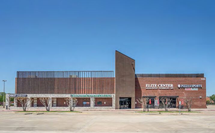 Pictures of Retail property located at 1130 W Trinity Mills Rd, Carrollton, TX 75006 for sales - image #1
