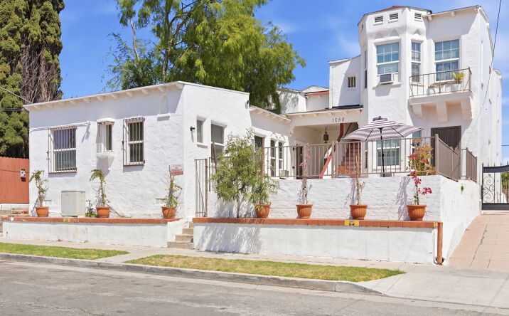Pictures of Multifamily property located at 1250 Mariposa Ave, Los Angeles, CA 90029 for sales - image #1