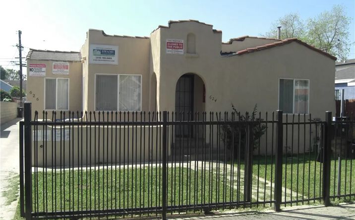 Pictures of Multifamily property located at 624 E 80th, Los Angeles, CA 90001 for sales - image #1