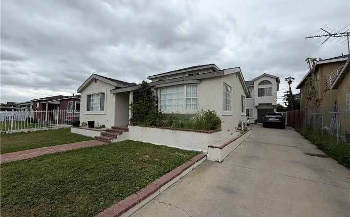 Pictures of Multifamily property located at 3362-3362 1/2 W 134th Street, Hawthorne, CA 90250 for sales - image #1