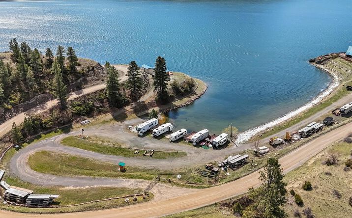 2032 Beartooth Rd, Wolf Creek