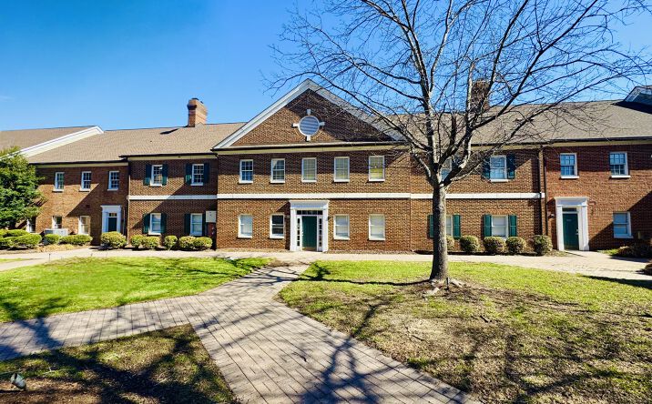 Pictures of Office property located at 605 Emancipation Hwy, Fredericksburg, VA 22401 for sales - image #1