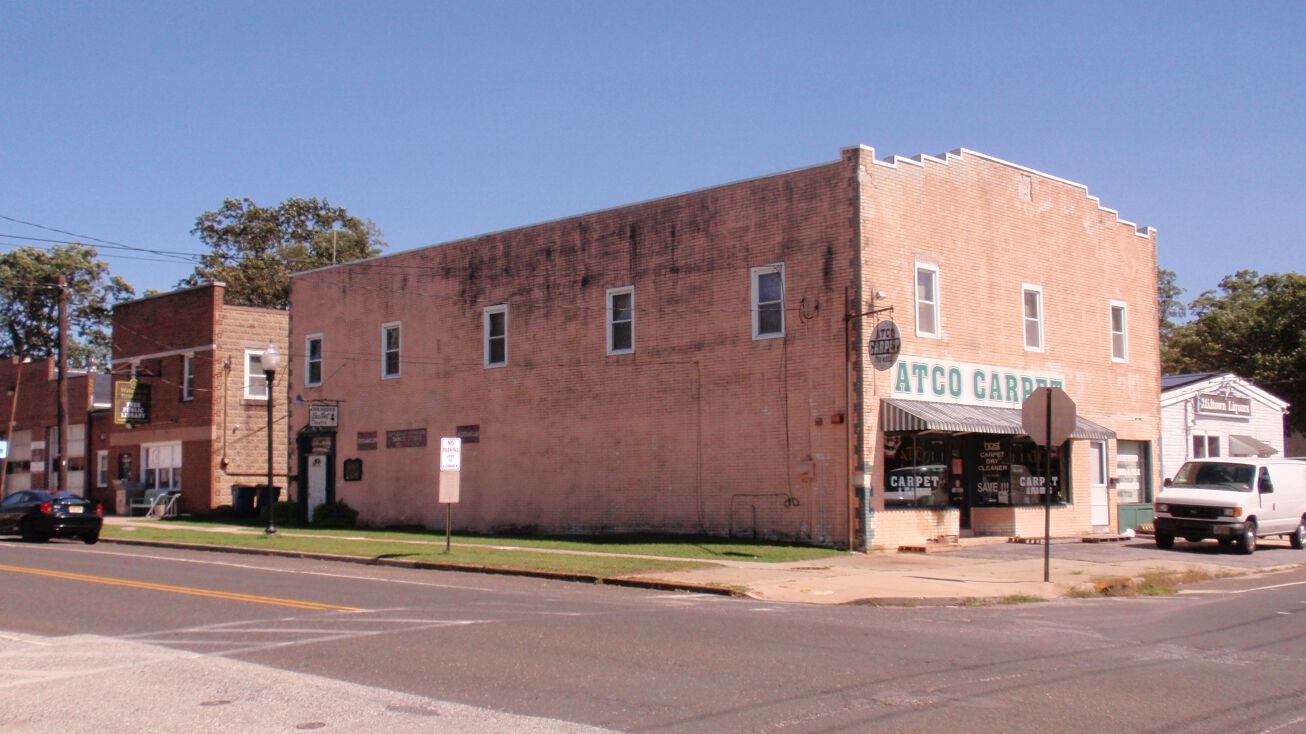 418 Raritan Ave, Atco, NJ 08004