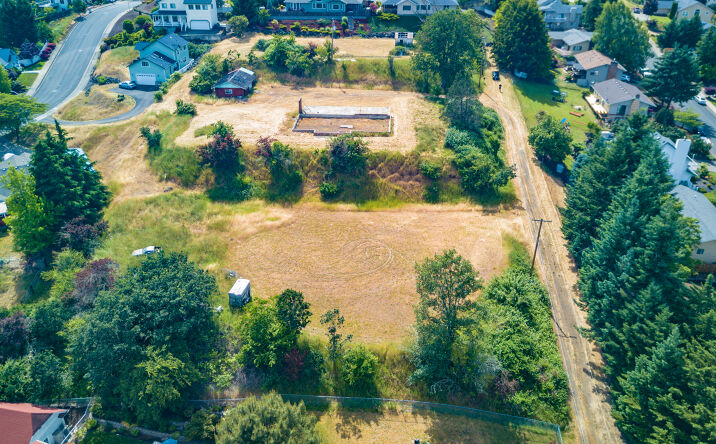 Pictures of Land property located at 2240 NW Merle Ave, Roseburg, OR 97471 for sales - image #1