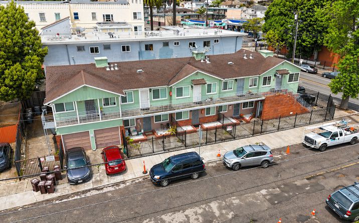 Pictures of Multifamily property located at 3114 Ashbrook Ct, Oakland, CA 94601 for sales - image #1
