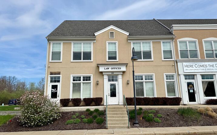 Pictures of Office property located at 830 E Sidewalk Road, Chesterton, IN 46304 for sales - image #1