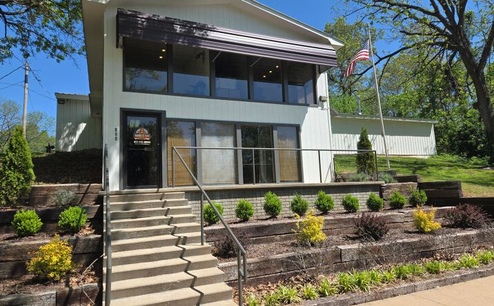 Pictures of Industrial property located at 808 Edison Road, Cassville, MO 65625 for sales - image #1