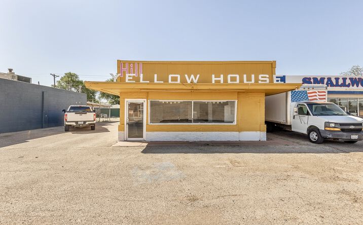 Pictures of Retail property located at 3017 34th Street, Lubbock, TX 79410 for sales - image #1