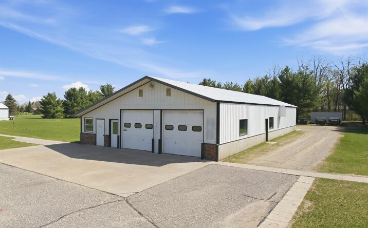 4182 State Road 23, Dell Prairie