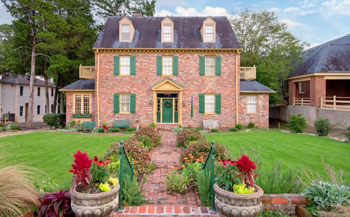 Pictures of Hospitality property located at 616 Jamestown Rd, Williamsburg, VA 23185 for sales - image #1