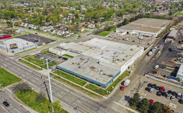 Pictures of Retail, Office, Industrial, Mixed Use property located at 8655 E 8 Mile Rd, Warren, MI 48089 for sales - image #1