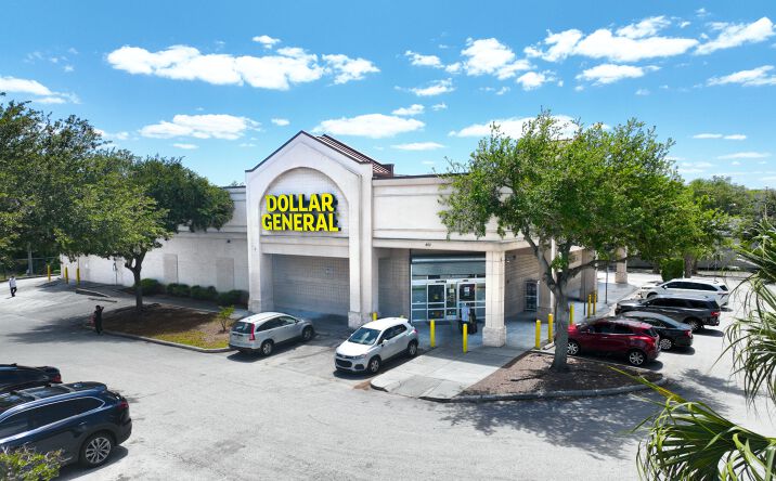 Pictures of Retail property located at 407 E MEMORIAL BLVD, LAKELAND, FL 33801-1768 for sales - image #1