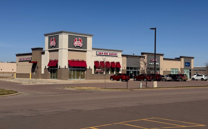 Pictures of Retail property located at 4200 W Empire Pl, Sioux Falls, SD 57106 for sales - image #1