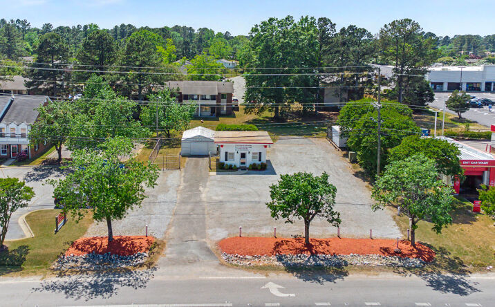 Pictures of Retail, Business for Sale property located at 10051 Clayton Boulevard, Clayton, NC 27520 for sales - image #1