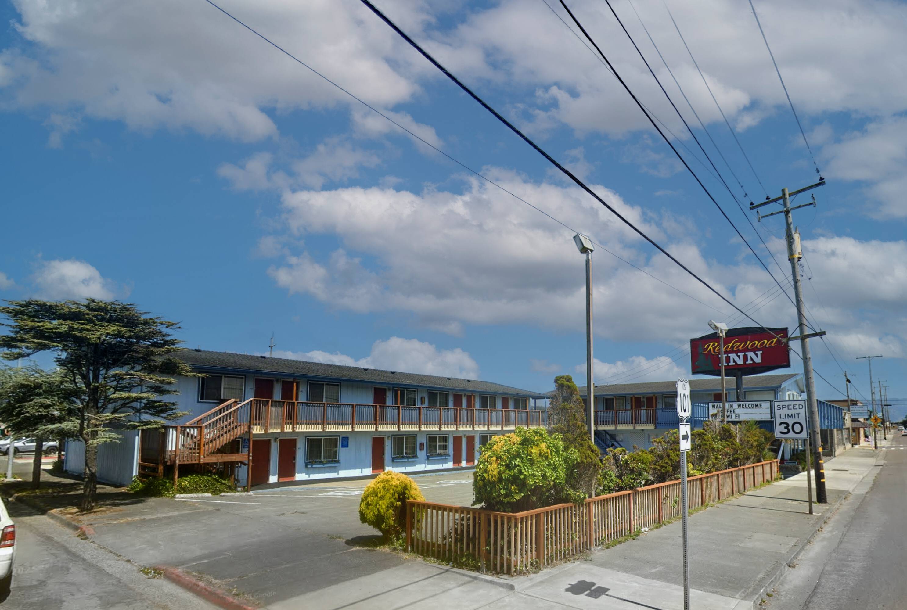353 L St, Crescent City, CA 95531