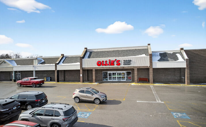 Pictures of Retail property located at 540 WATER ST, CHARDON, OH 44024 for sales - image #1