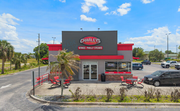 Pictures of Retail property located at 3250 West Vine Street, Kissimmee, FL 34741 for sales - image #1