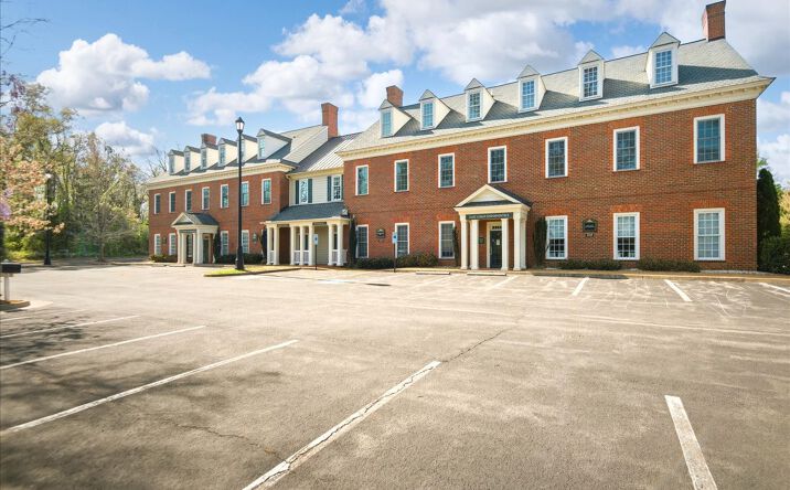 Pictures of Office property located at 1173 Jefferson Green Circle, Midlothian, VA 23113 for sales - image #1