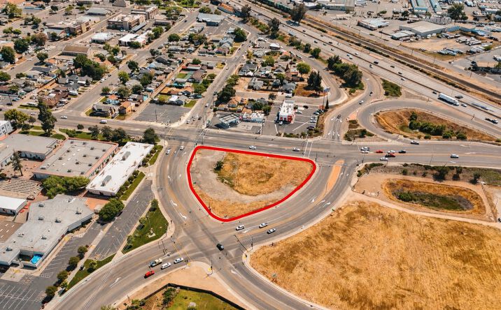 Pictures of Land property located at 2315 Central Avenue, Ceres, CA 95307 for sales - image #1