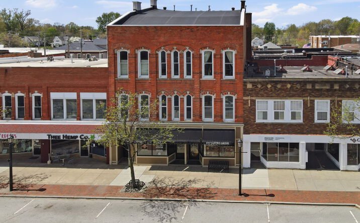 Pictures of Multifamily, Office, Mixed Use property located at 4126 ERIE ST, WILLOUGHBY, OH 44094-7867 for sales - image #1