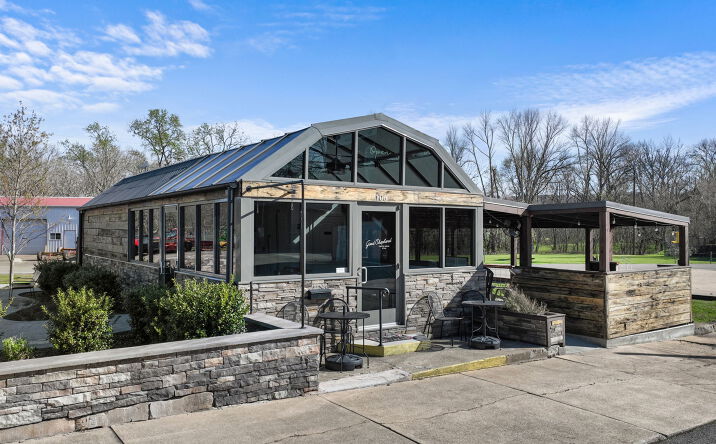 106 Northside Square, Petersburg