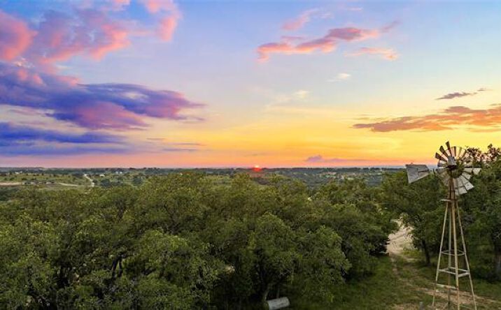 Pictures of Land property located at Lot 10 Ridgeway Trl, Johnson City, TX 78636 for sales - image #1