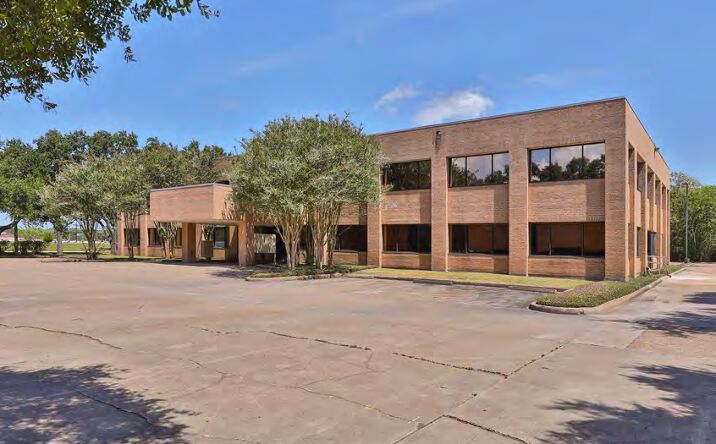 Pictures of Office property located at 3828 Hughes Court, Dickinson, TX 77539 for sales - image #1
