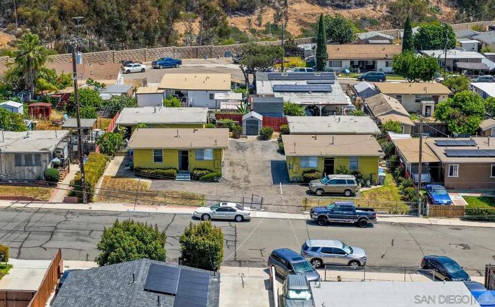 Pictures of Multifamily property located at 351-363 Gavin Street, San Diego, CA 92102 for sales - image #1
