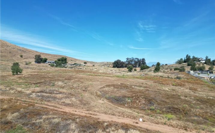 Pictures of Land property located at Royal Oak Dr, Perris, CA 92570 for sales - image #1