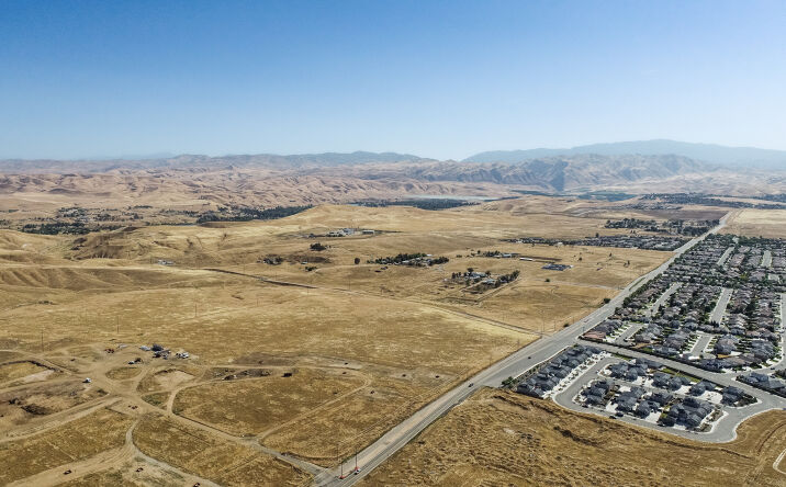 Pictures of Land property located at Morning Dr & Paladino Dr, Bakersfield, CA 93306 for sales - image #1
