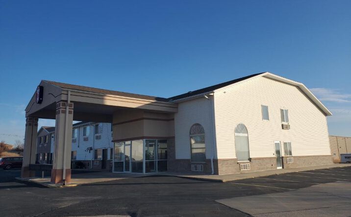 Pictures of Hospitality property located at 402 N 12TH ST, TECUMSEH, NE 68450 for sales - image #1