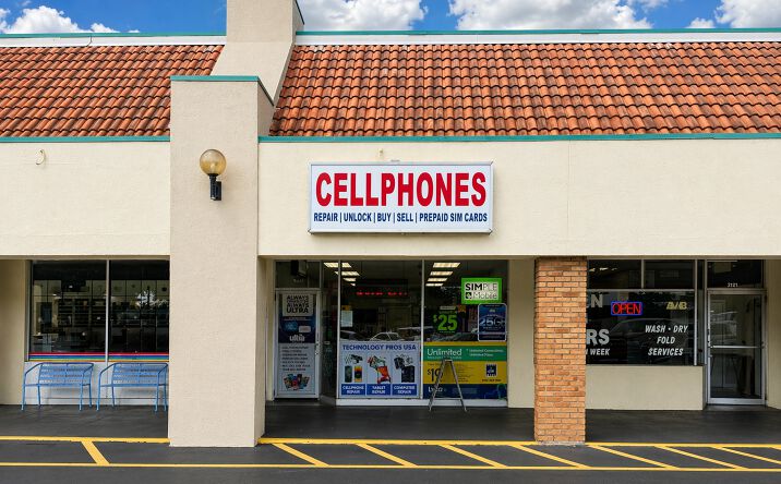 Pictures of Retail, Business for Sale property located at 3217 Curry Ford Road, Orlando, FL 32806 for sales - image #1