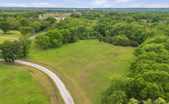 1 Holly Road, Claremore