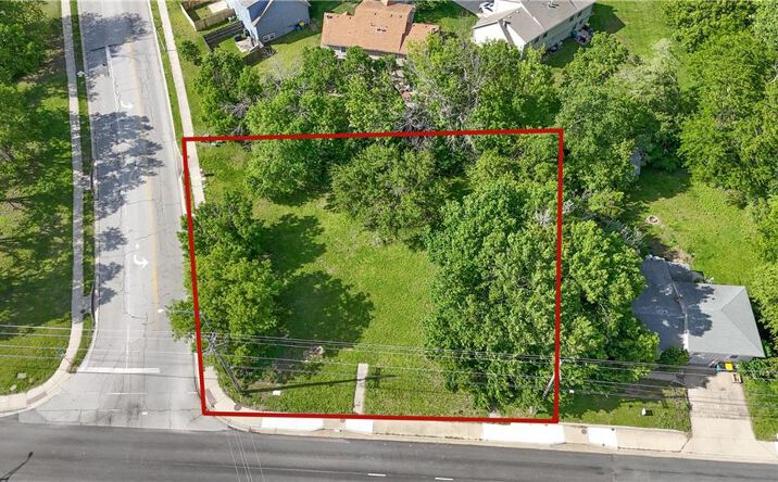 Pictures of Land property located at 6760 W 151st Street, Overland Park, KS 66223 for sales - image #1