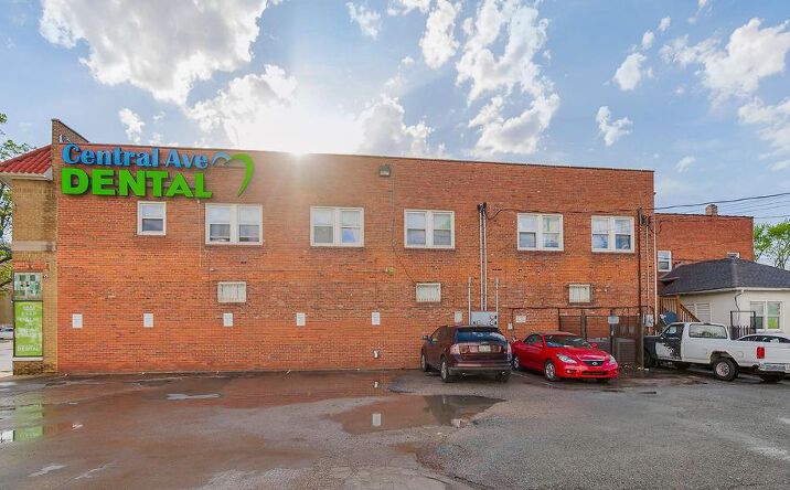 Pictures of Office property located at 1320 N Central Avenue, Kansas City, KS 66102 for sales - image #1
