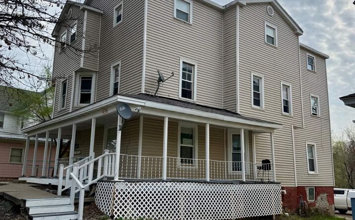 Pictures of Multifamily property located at 436 N Jefferson Street, Ottumwa, IA 52501 for sales - image #1