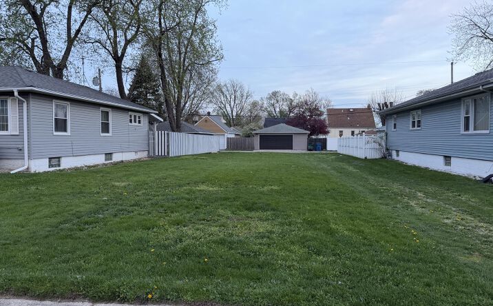 Pictures of Land property located at 7413 S Harrison Avenue, Hammond, IN 46324 for sales - image #1