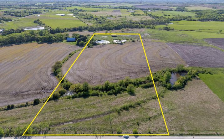 Pictures of Land property located at Tract 2 SW Docking RD, Auburn, KS 66402 for sales - image #1
