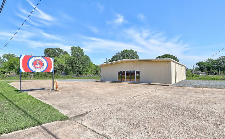 Pictures of Office property located at 3005 S. Lake Drive, Texarkana, TX 75501 for sales - image #1