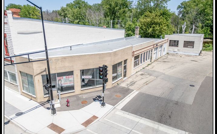 Pictures of Special Purpose property located at 200 N Pearl Street, New London, WI 54961-1219 for sales - image #1