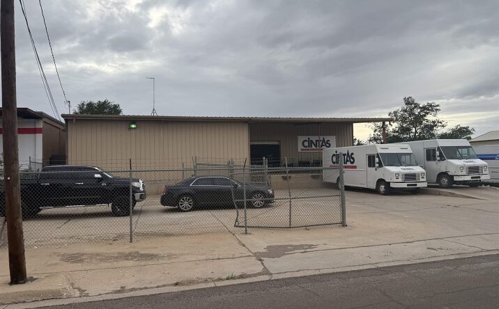 Pictures of Industrial property located at 1111 S Leech Street, Hobbs, NM 88240 for sales - image #1