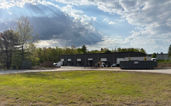 Pictures of Industrial property located at 5 Crane Way, Hooksett, NH 03106 for sales - image #1